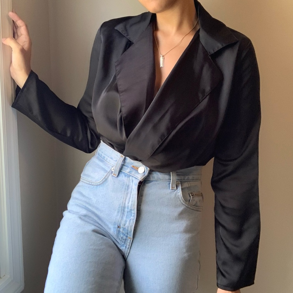 Satin Collared Longsleeve Bodysuit